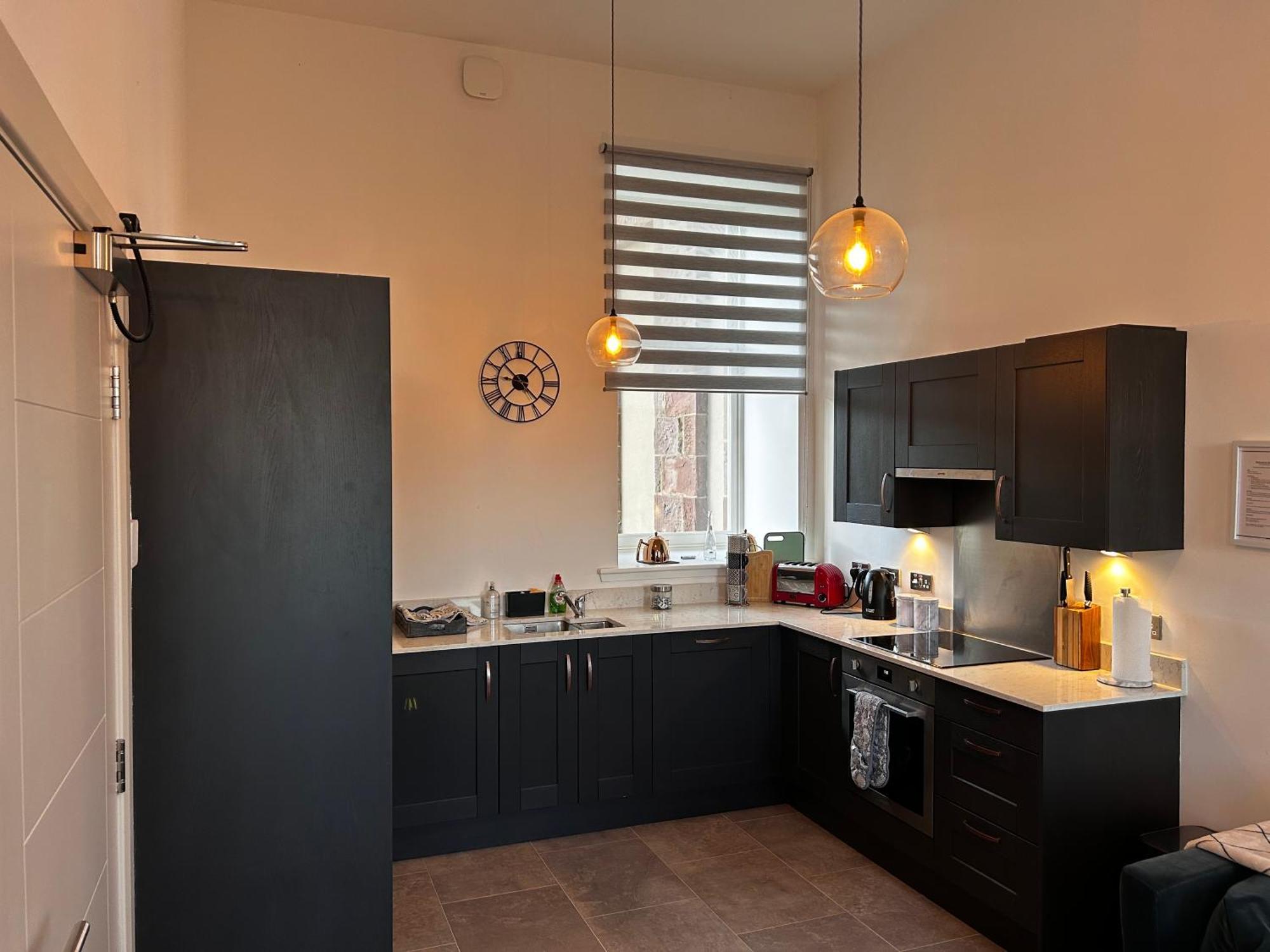 Inverness Great Glen Town House, 5 Minute Drive From Town Centre Exterior photo