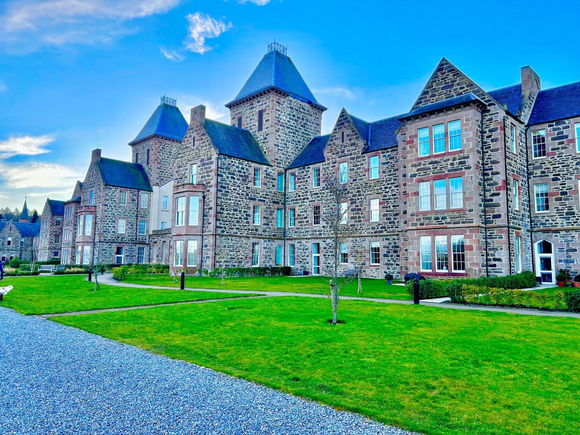 Inverness Great Glen Town House, 5 Minute Drive From Town Centre Exterior photo