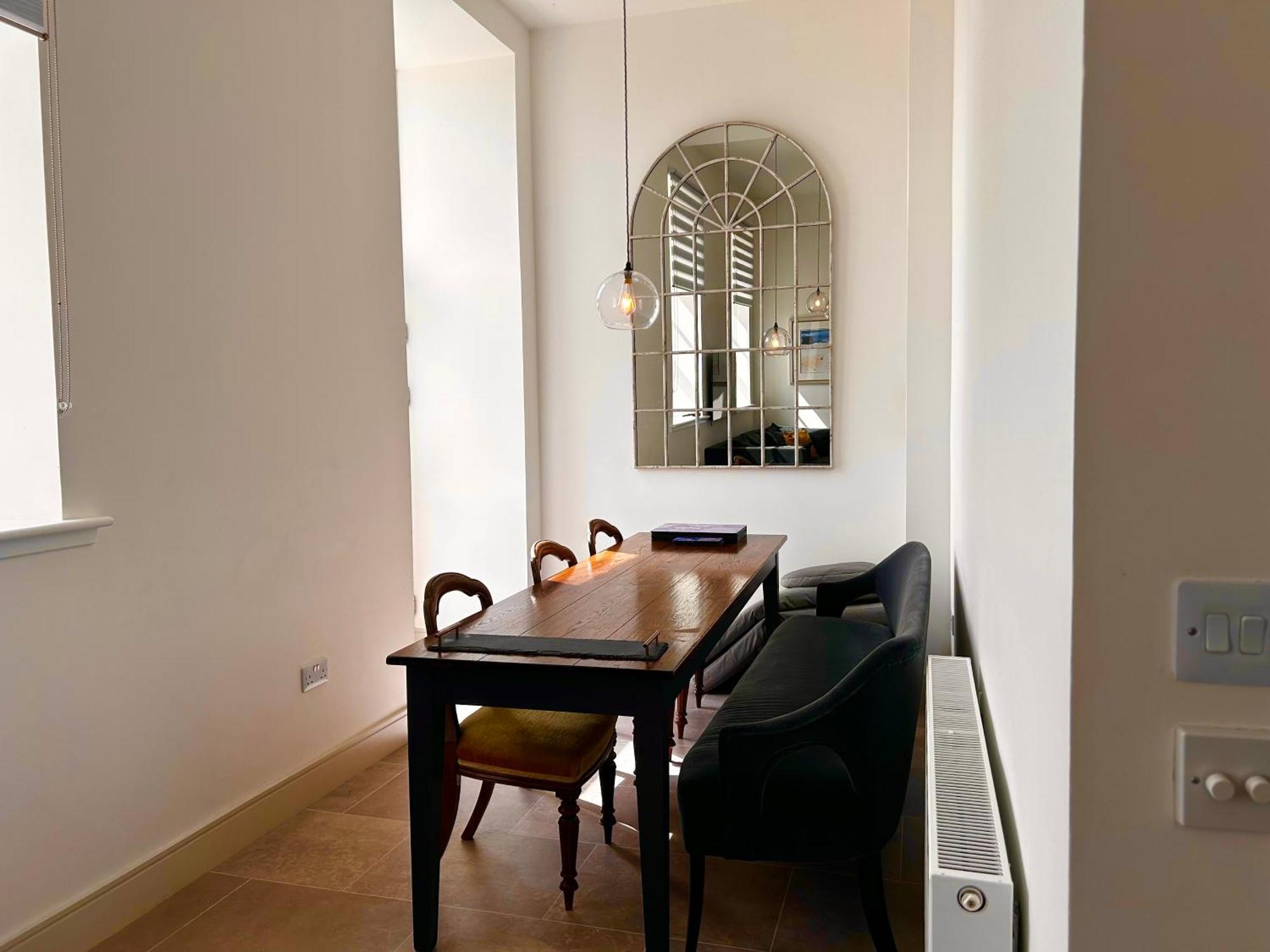 Inverness Great Glen Town House, 5 Minute Drive From Town Centre Exterior photo