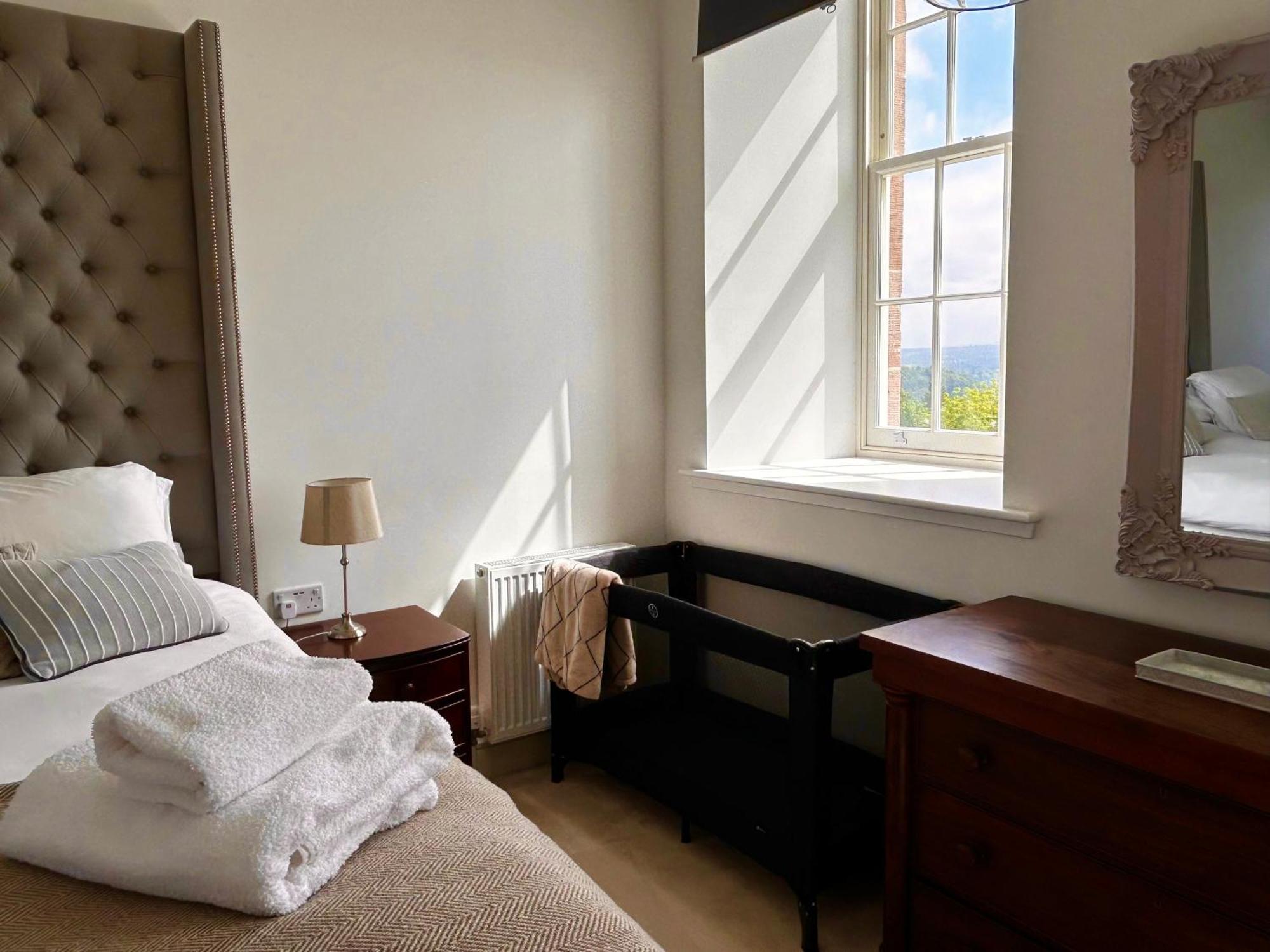 Inverness Great Glen Town House, 5 Minute Drive From Town Centre Exterior photo